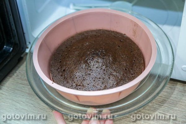 Шоколадный бисквит в микроволновке