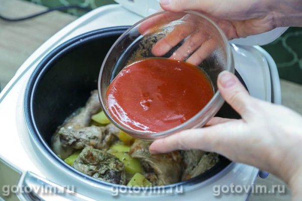 Чахохбили из курицы с картофелем в мультиварке