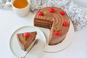 Шоколадный слоеный торт