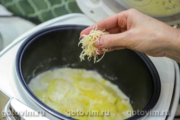 Картофельная запеканка с сыром в мультиварке