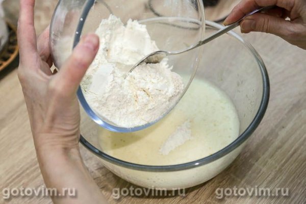 Медовый бисквит в микроволновке