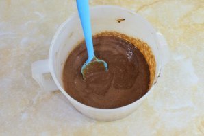 Шоколадный слоеный торт