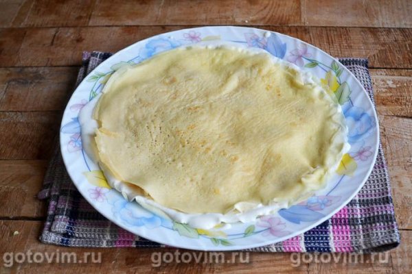 Блинный торт с бананами и шоколадом