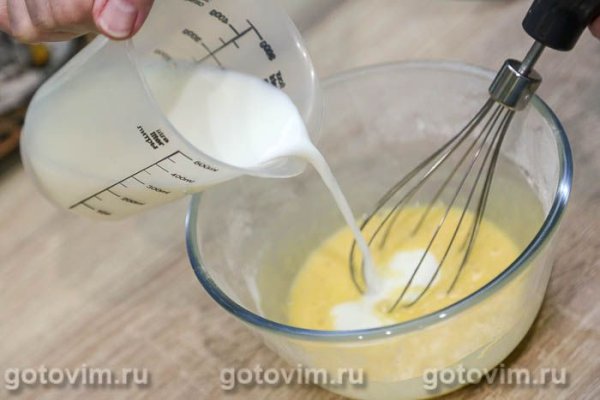 Десерт порционный с бисквитом и заварным кремом (Трайфл)