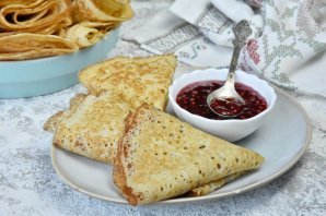 Дрожжевые блины на манке