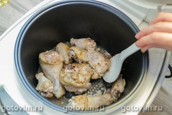 Чахохбили из курицы с картофелем в мультиварке