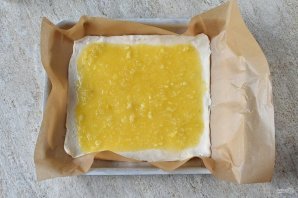 Пирог с лимоном из слоеного теста