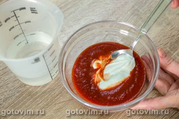 Куриная печень в томатно-сметанном соусе в мультиварке