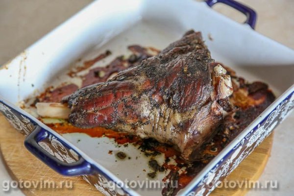 Сочная баранина, запеченная при низкой температуре