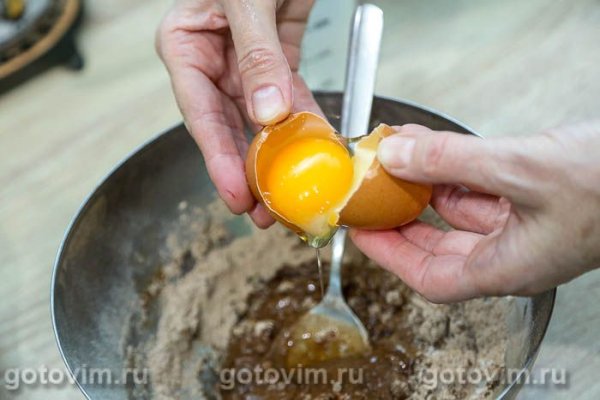 Шоколадный бисквит в микроволновке