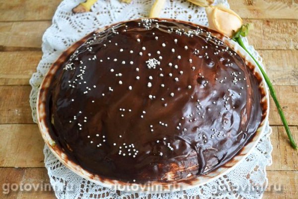 Блинный торт с бананами и шоколадом