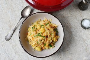 Овощное рагу с картофелем и капустой