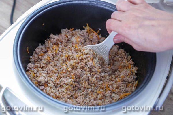 Гречка с фаршем в мультиварке