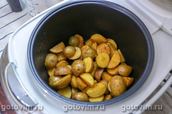 Картофель беби, обжаренный в мультиварке