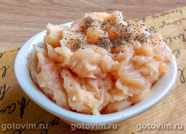 Куриные крокеты с соусом бешамель