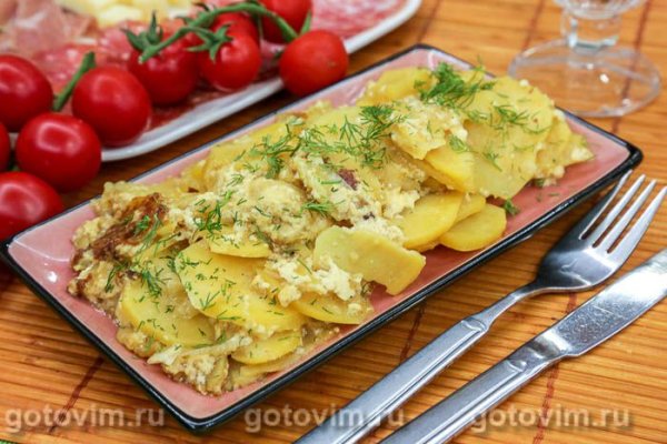 Гратен из картофеля с луком-шалот в мультиварке Гратен из картофеля с луком-шалот в мультиварке