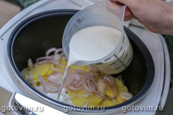 Гратен из картофеля с луком-шалот в мультиварке Гратен из картофеля с луком-шалот в мультиварке