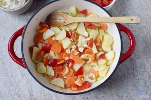 Овощи тушеные Овощи тушеные