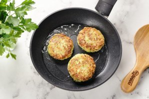 Постные котлеты из кабачков