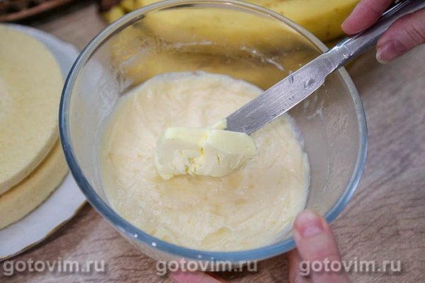 Бисквитный торт с заварным кремом в микроволновке