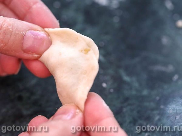 Пельмени с лисичками в сметане