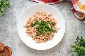 Бутерброды с горбушей консервированной