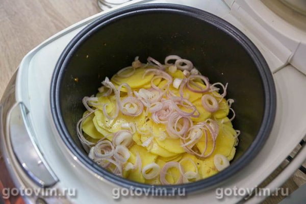 Гратен из картофеля с луком-шалот в мультиварке Гратен из картофеля с луком-шалот в мультиварке