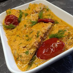 Белая рыба в ароматном соусе