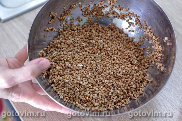 Гречка с фаршем в мультиварке