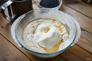 Постный маковый рулет