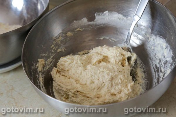 Кулич с начинкой (с заварным кремом) 