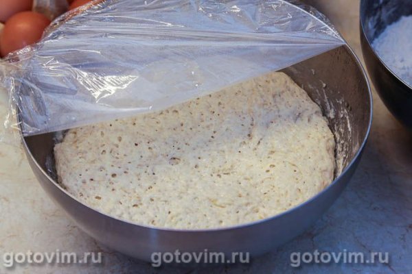 Кулич &laquo;Весенний&raquo; с изюмом