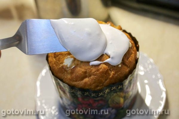 Кулич с начинкой (с заварным кремом) 