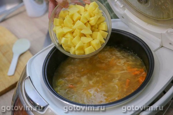 Щи с квашеной капустой в мультиварке Щи с квашеной капустой в мультиварке