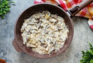 Почки в сметане