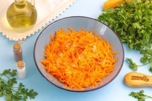 Постные морковные оладьи