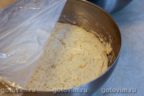 Кулич с начинкой (с заварным кремом) 
