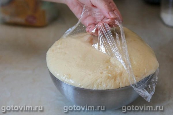 Кулич &laquo;Весенний&raquo; с изюмом