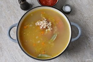 Суп из свиной рульки