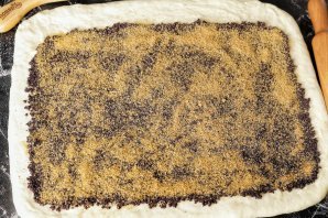 Пасхальный рулет с маком