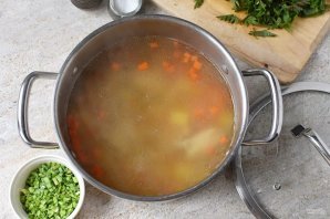 Куриный суп с крапивой