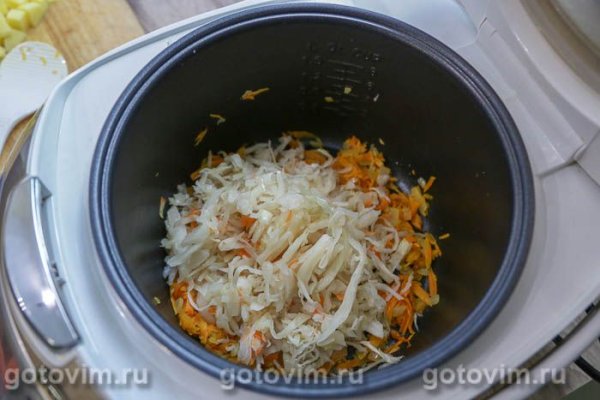 Щи с квашеной капустой в мультиварке Щи с квашеной капустой в мультиварке