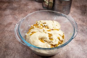 Кулич на воде