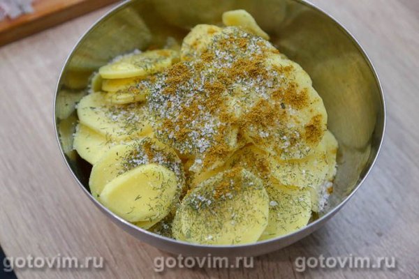 Запеканка из салаки с картофелем в мультиварке