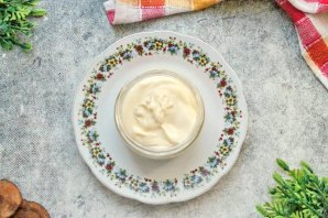 Постный салат с крабовыми палочками