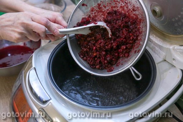 Клюквенный морс в мультиварке