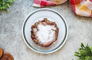 Почки в сметане