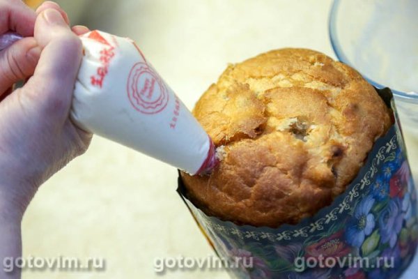 Кулич с начинкой (с заварным кремом) 