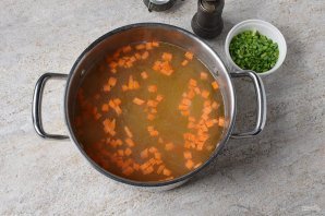 Куриный суп с крапивой