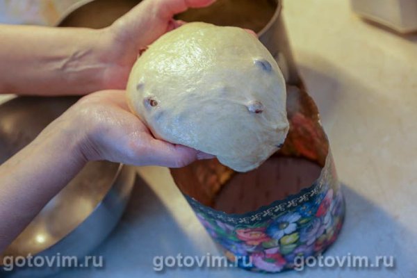 Кулич &laquo;Весенний&raquo; с изюмом